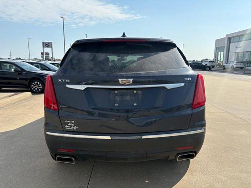 2018 Cadillac XT5 Base