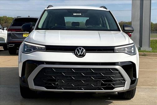 Pure White 2026 Volkswagen Taos 1.5T S