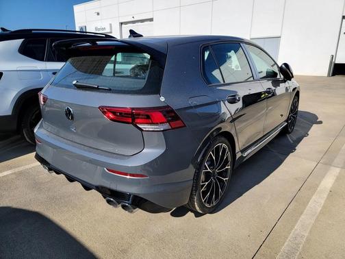 2026 Volkswagen Golf R 2.0T