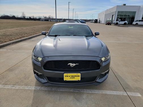 2016 Ford Mustang V6