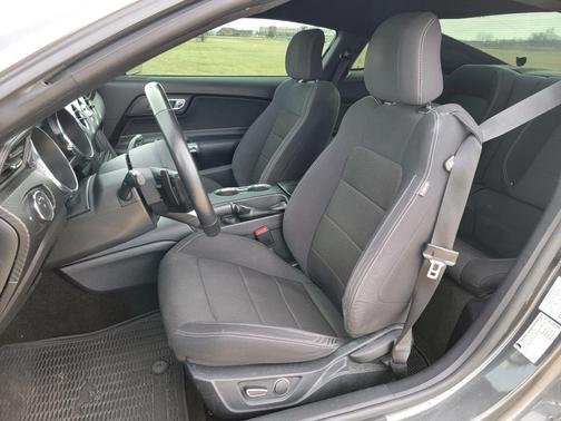 2016 Ford Mustang V6