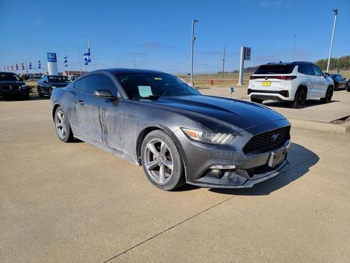 2016 Ford Mustang V6