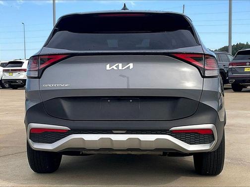 Everlasting Silver 2023 Kia Sportage EX