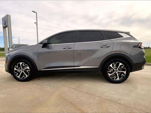 Everlasting Silver 2023 Kia Sportage EX