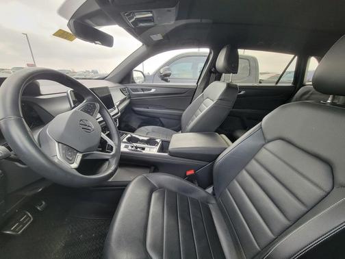 2024 Volkswagen Atlas Cross Sport 2.0T SEL R-Line