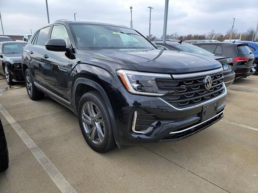 2024 Volkswagen Atlas Cross Sport 2.0T SEL R-Line