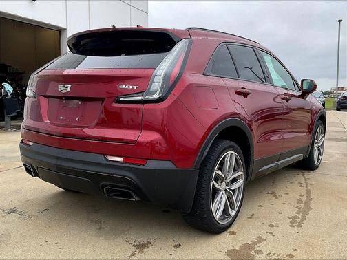Red Horizon Tintcoat 2019 Cadillac XT4 Sport