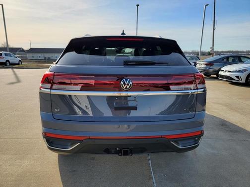 2026 Volkswagen Atlas Cross Sport 2.0T SE