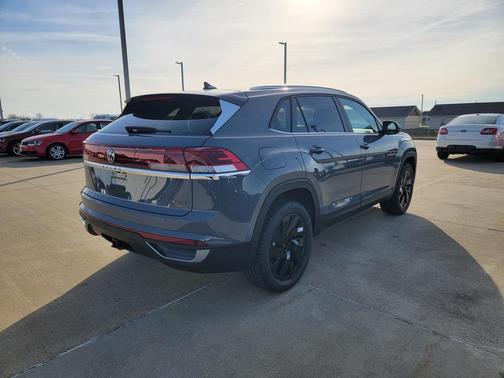 2026 Volkswagen Atlas Cross Sport 2.0T SE