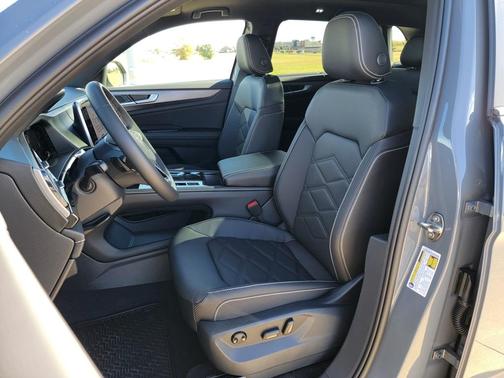 2026 Volkswagen Atlas Cross Sport 2.0T SE