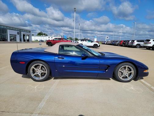 2004 Chevrolet Corvette Base