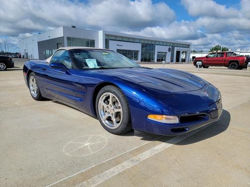 2004 Chevrolet Corvette Base
