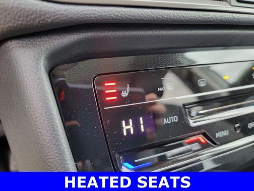 2026 Volkswagen Taos 1.5T SE Black