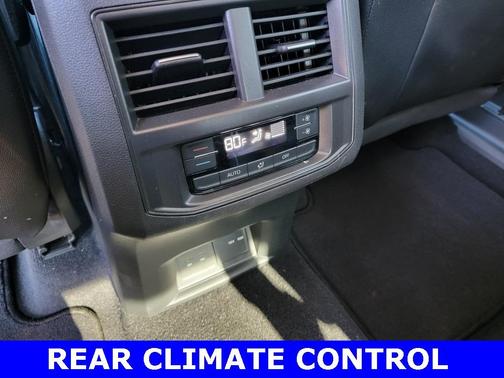 2022 Volkswagen Atlas 3.6L SE w/Technology