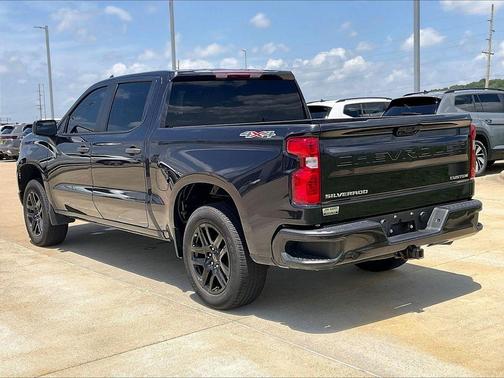 Dark Ash Metallic 2022 Chevrolet Silverado 1500 Custom