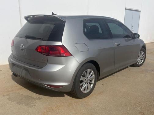 2015 Volkswagen Golf TSI S 2-Door