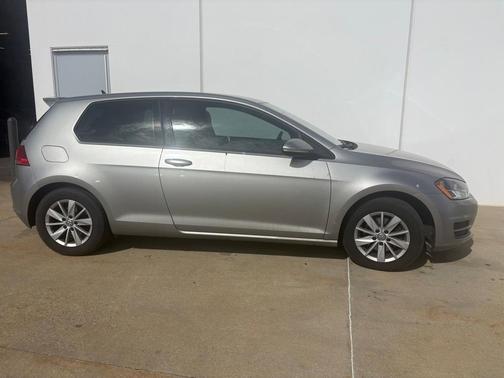 2015 Volkswagen Golf TSI S 2-Door