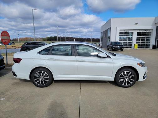 2026 Volkswagen Jetta 1.5T SE