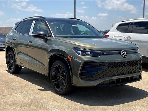 Avocado Green 2026 Volkswagen Tiguan 2.0T SE R-Line Black