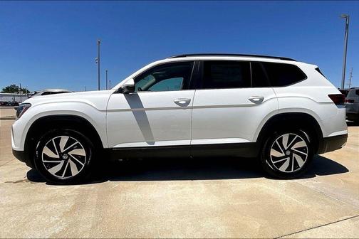 Opal White Pearl 2026 Volkswagen Atlas 2.0T SE W/TECHNOLOGY