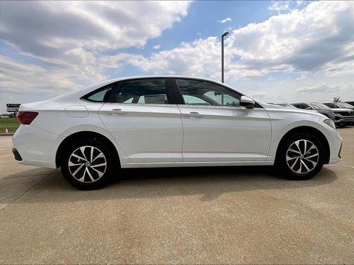 Pure White 2026 Volkswagen Jetta 1.5T S