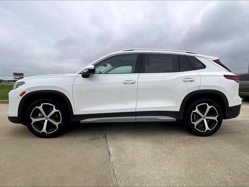 Pure White 2026 Volkswagen Tiguan 2.0T SE