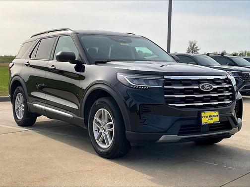 Agate Black Metallic 2025 Ford Explorer Active