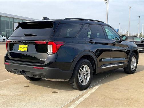 Agate Black Metallic 2025 Ford Explorer Active