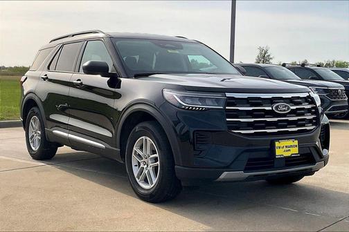 Black Metallic 2025 Ford Explorer Active