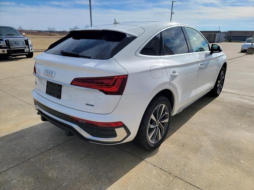 2023 Audi Q5 45 S line Premium Plus