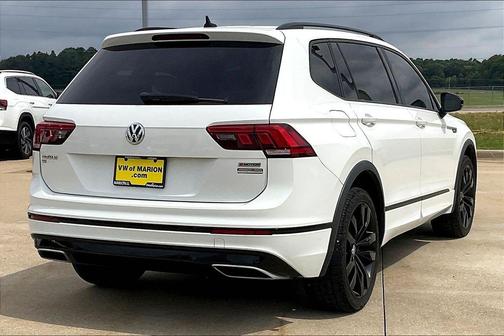Pure White 2020 Volkswagen Tiguan 2.0T SE R-Line Black