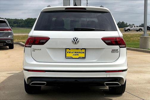 Pure White 2020 Volkswagen Tiguan 2.0T SE R-Line Black
