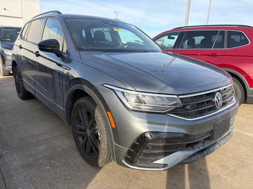 2022 Volkswagen Tiguan 2.0T SE R-Line Black