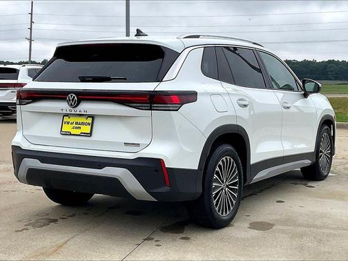 Pure White 2026 Volkswagen Tiguan 2.0T S