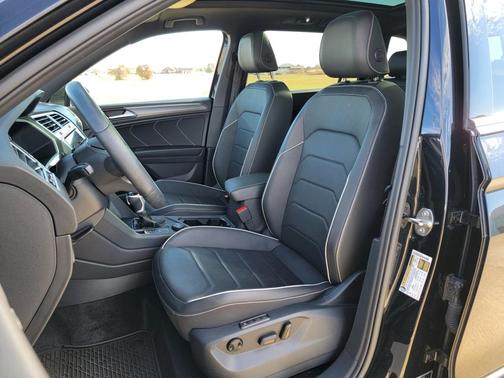 2024 Volkswagen Tiguan 2.0T SEL R-Line