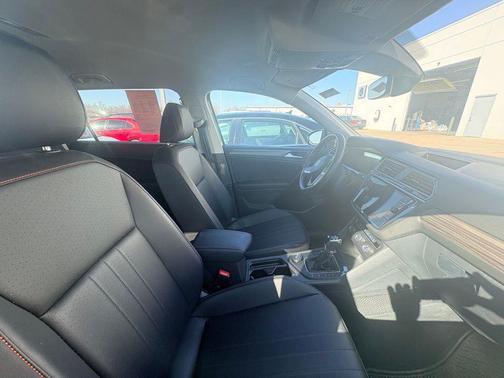 2024 Volkswagen Tiguan 2.0T Wolfsburg Edition