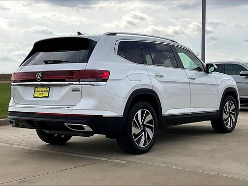 Opal White Pearl 2026 Volkswagen Atlas 2.0T SEL