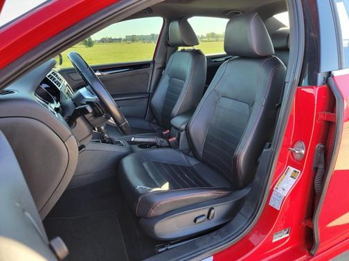 2017 Volkswagen Jetta GLI
