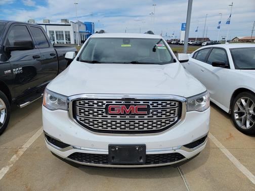 2019 GMC Acadia Denali