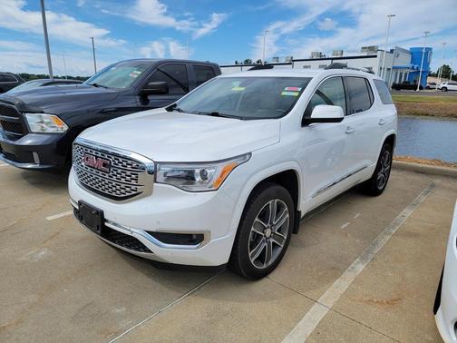 2019 GMC Acadia Denali