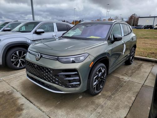 2026 Volkswagen Tiguan 2.0T SEL