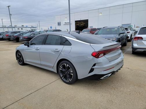 2023 Kia K5 GT-Line
