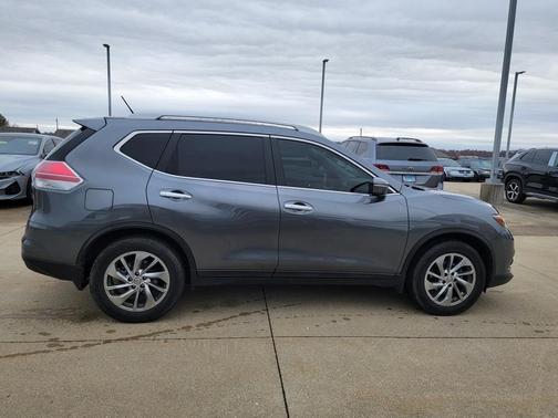 2015 Nissan Rogue SL