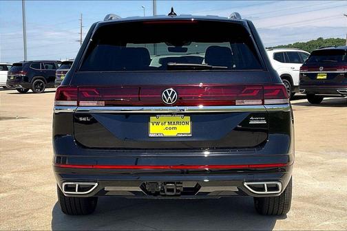 Deep Black Pearl 2026 Volkswagen Atlas 2.0T SEL Premium R-Line