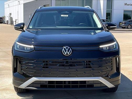 Deep Black Pearl 2026 Volkswagen Tiguan 2.0T S