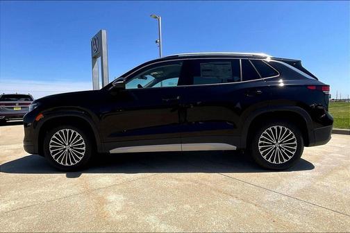 Deep Black Pearl 2026 Volkswagen Tiguan 2.0T S