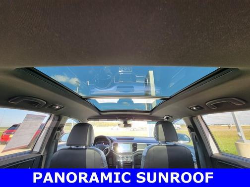 2022 Volkswagen Atlas Cross Sport 3.6L V6 SEL Premium R-Line