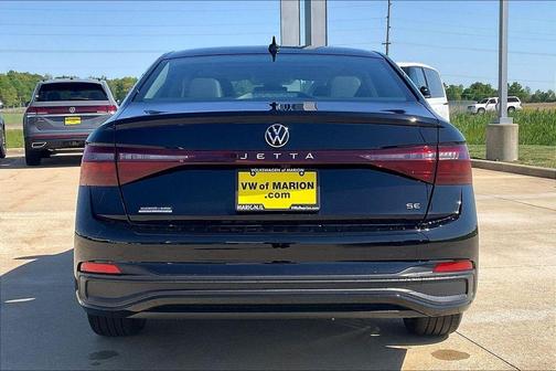 Deep Black Pearl 2026 Volkswagen Jetta 1.5T SE