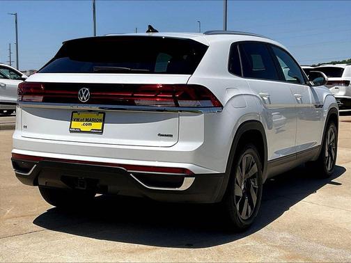Opal White Pearl 2026 Volkswagen Atlas Cross Sport 2.0T SE W/TECHNOLOGY