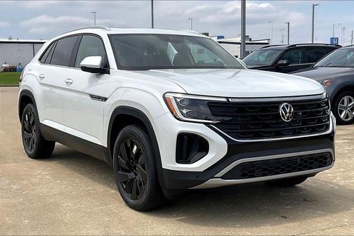 Opal White Pearl 2026 Volkswagen Atlas Cross Sport 2.0T SE W/TECHNOLOGY